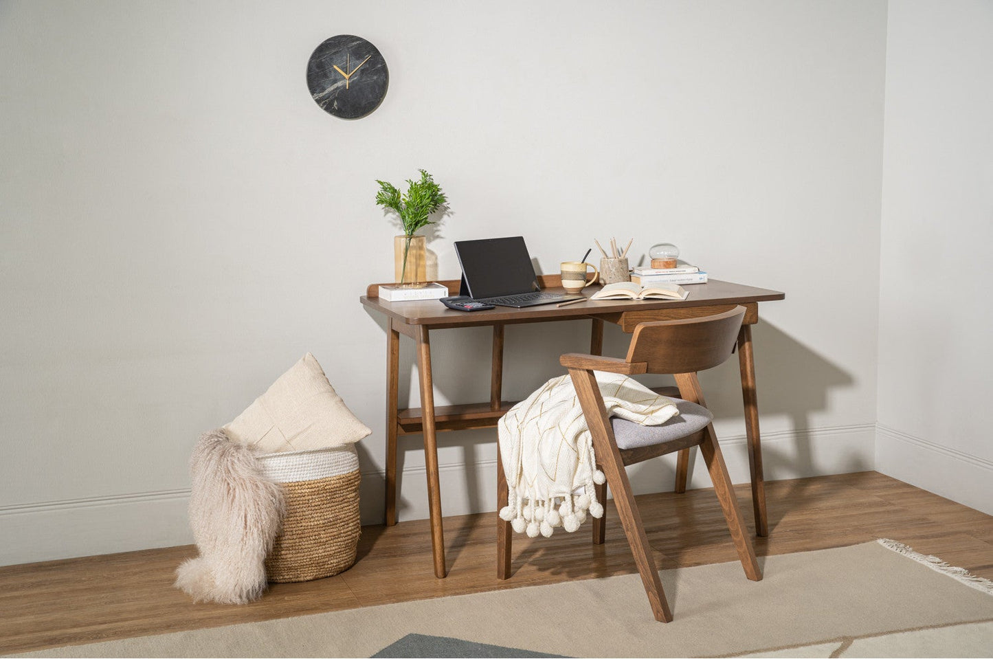 Suho Working Desk