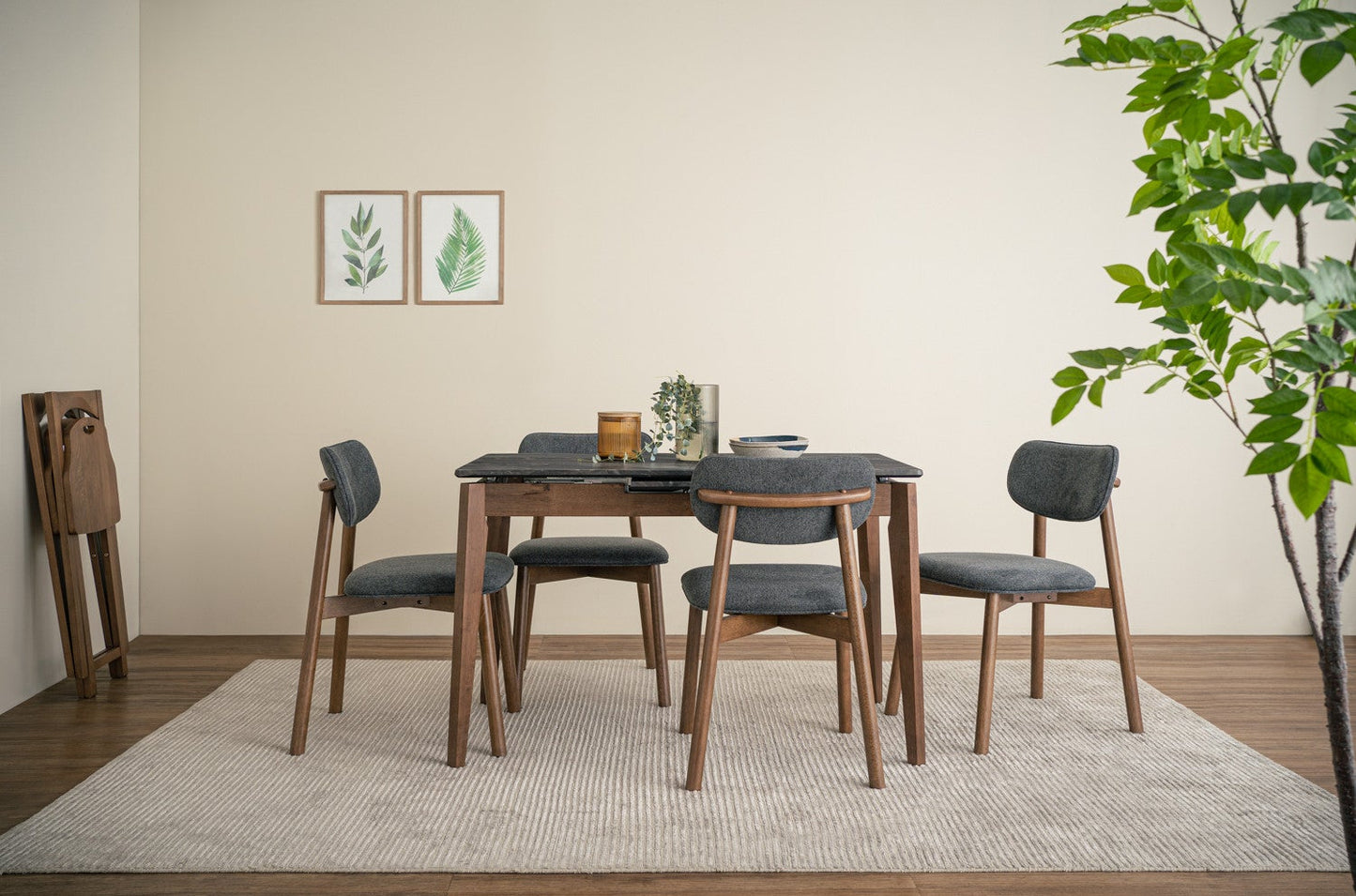 Vetra Dining Table