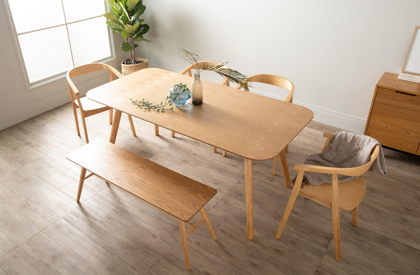 Nina Bench