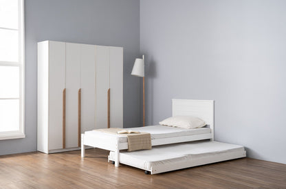 Navo Wardrobe