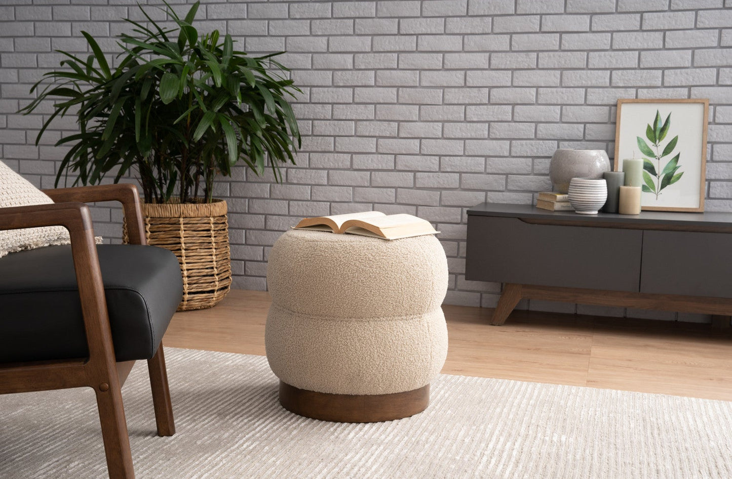 Aven Pouf