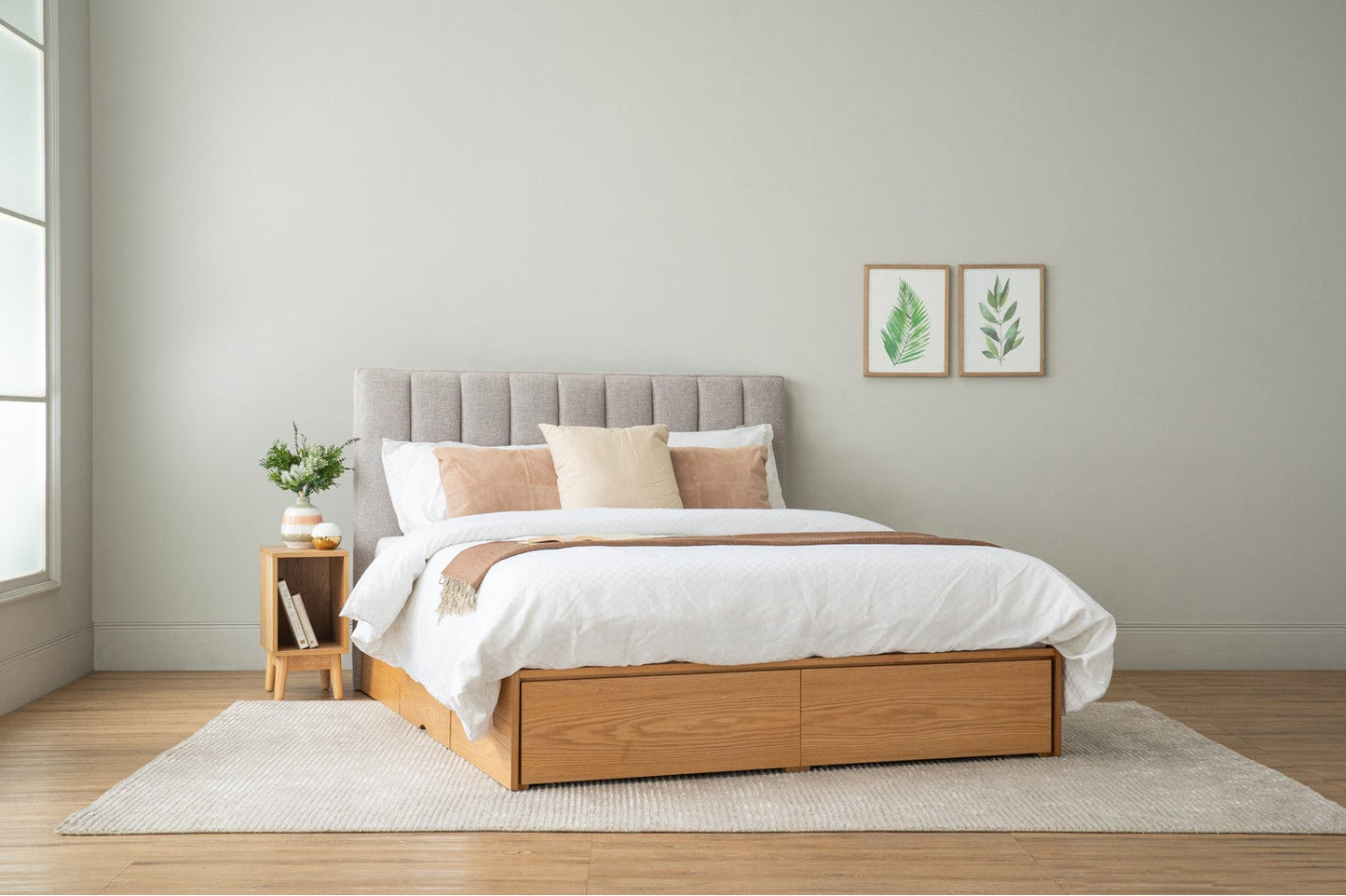 Oakenvale Queen Bed