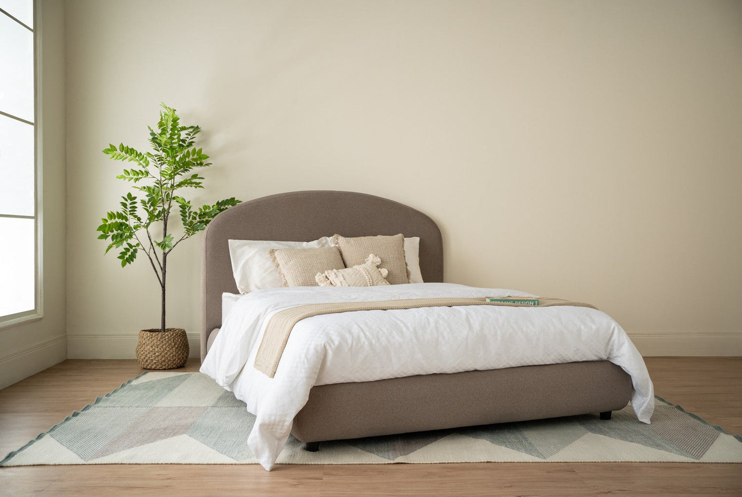 Moonra Queen Bed